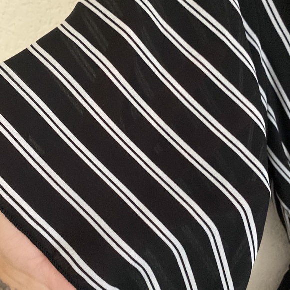 Top - Picture 3 of 3